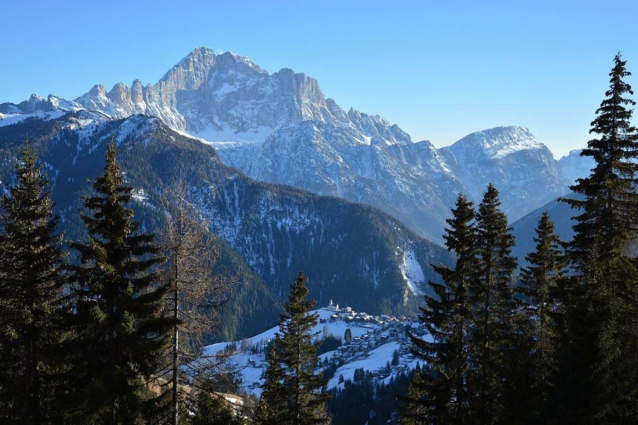 Dolomites Charme Chalet コッレ・サンタ・ルチーア エクステリア 写真